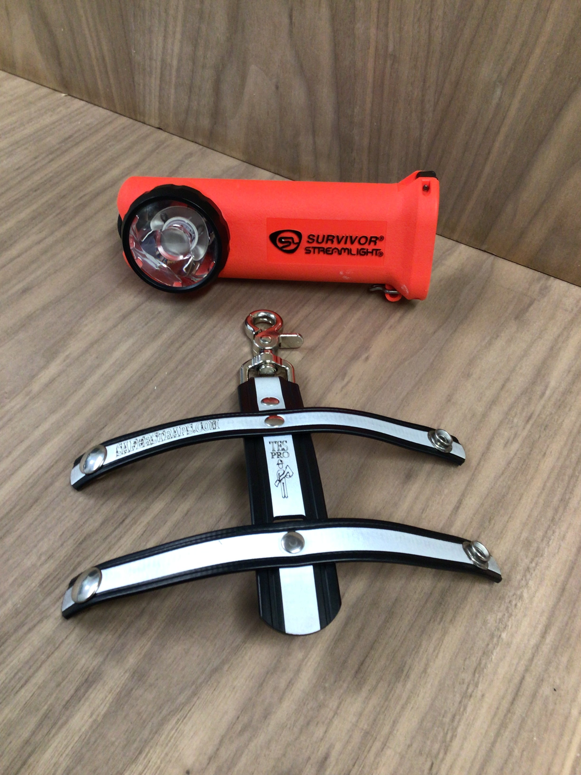 Saferstrap™ Inverted Firefighter Flashlight Series Holder TES Pro®