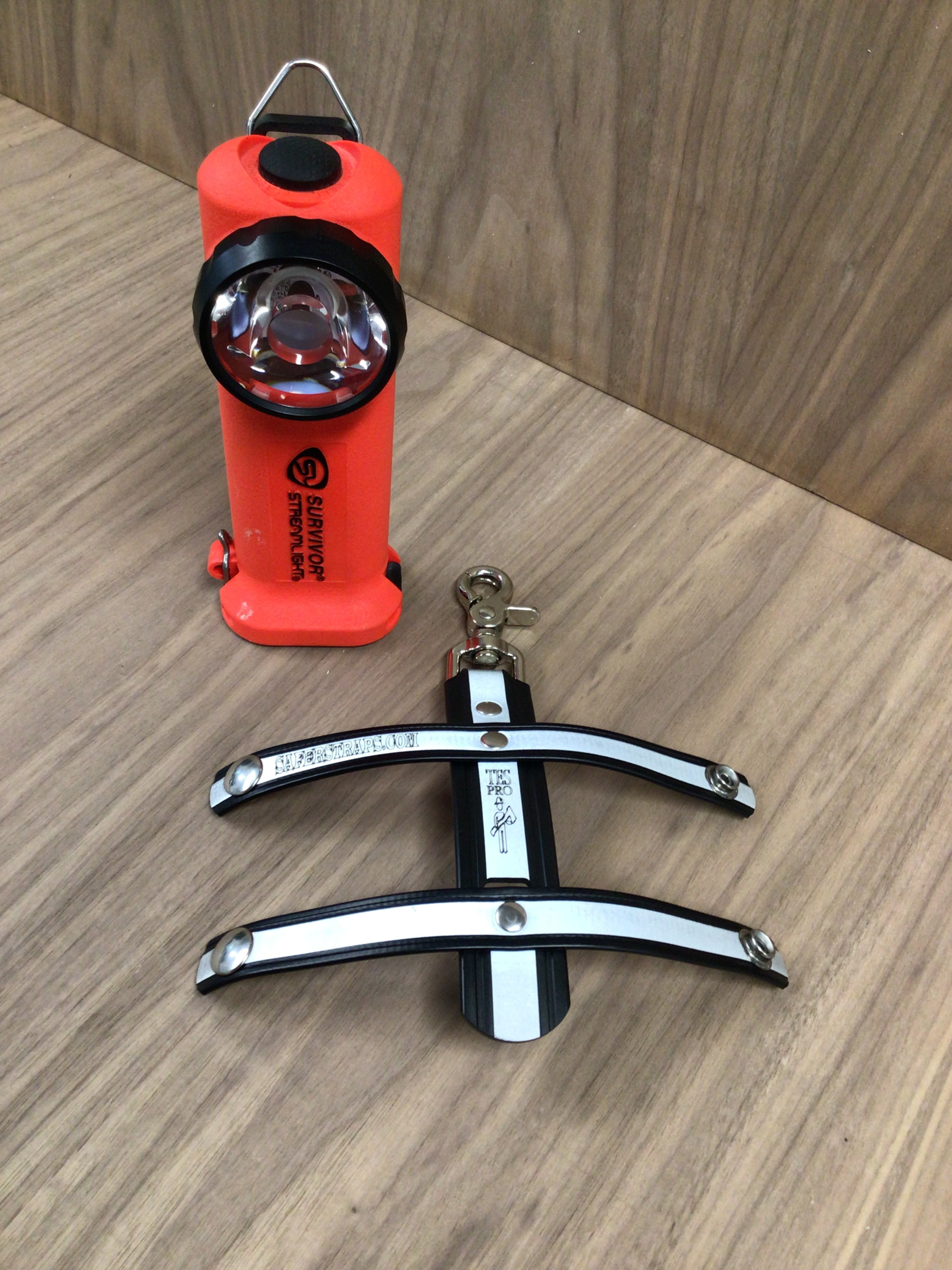 Saferstrap™ Inverted Firefighter Flashlight Series Holder TES Pro® – Safer Strap Saferstrap™ Inverted Firefighter Flashlight Series Holder TES Pro® – Safer Strap