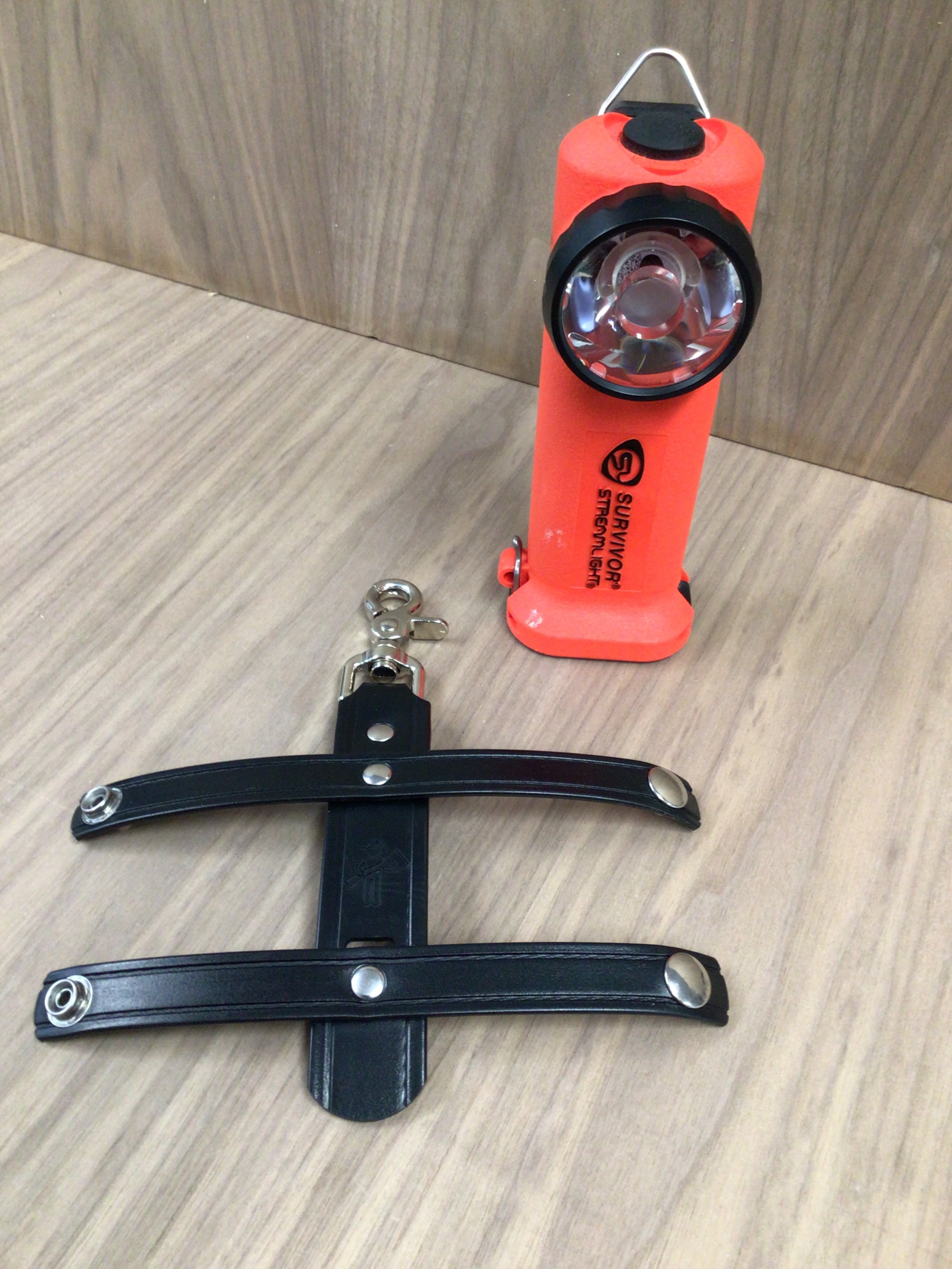 firefighter flashlights streamlight Survivor LED Flashlight on flashlight for firefighters features a slim profile and D Streamlight 90960 Survivor X 250-Lumen